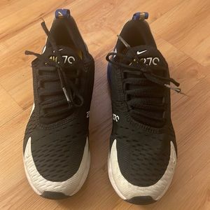 Nike Air Max 270 boys Size 5Y shoes